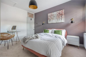 Host & Stay - Barton Road Retreat